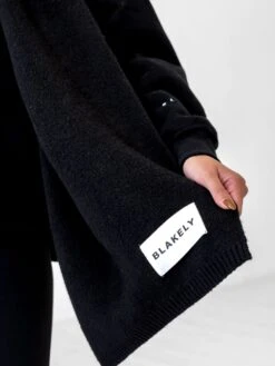 Label Knitted Scarf - Black -BLAKELY CLOTHING SHOP 133BLACK 03D