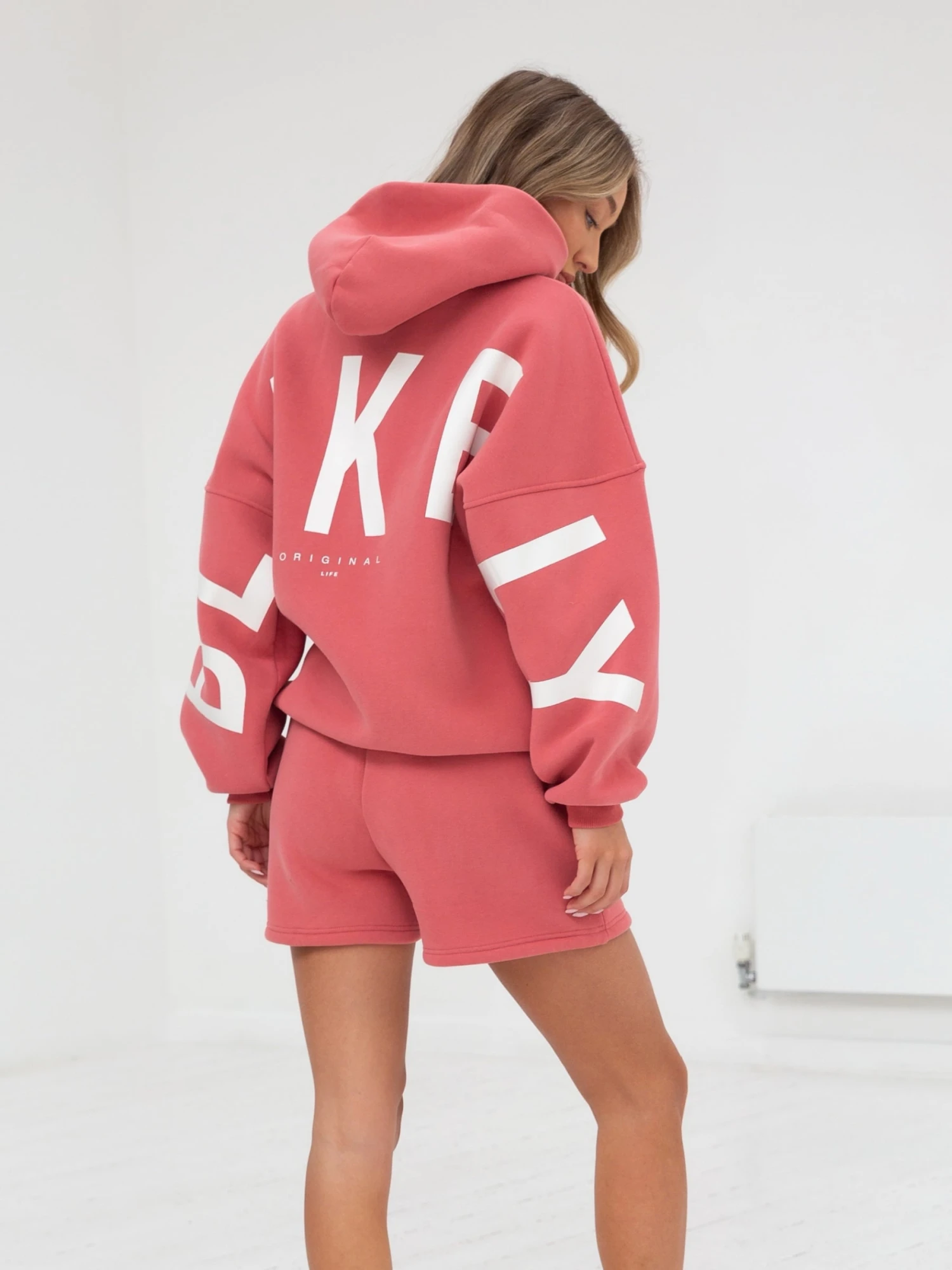 Isabel Oversized Hoodie - Sunrise Coral Isabel Oversized Hoodie - Sunrise Coral -BLAKELY CLOTHING SHOP 2011WCoral 01D