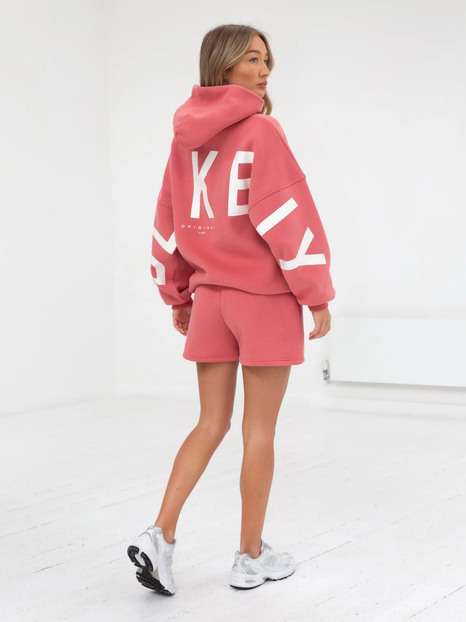 Isabel Oversized Hoodie - Sunrise Coral Isabel Oversized Hoodie - Sunrise Coral -BLAKELY CLOTHING SHOP 2011WCoral 04D