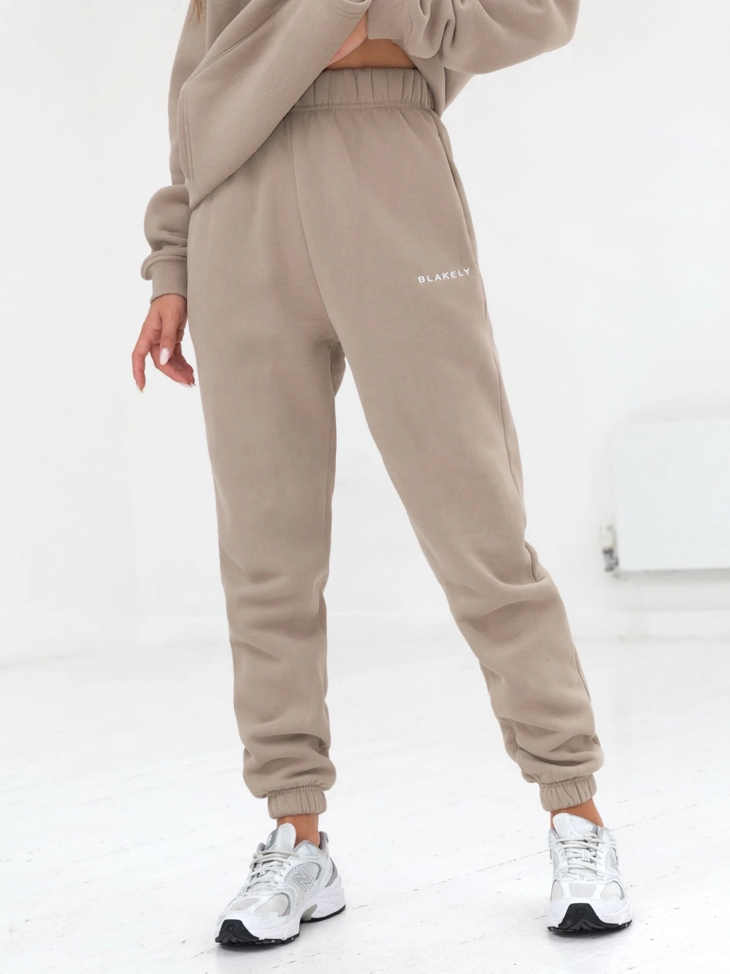 Series Sweatpants - Washed Khaki Series Sweatpants - Washed Khaki -BLAKELY CLOTHING SHOP 224AWBrown 01D
