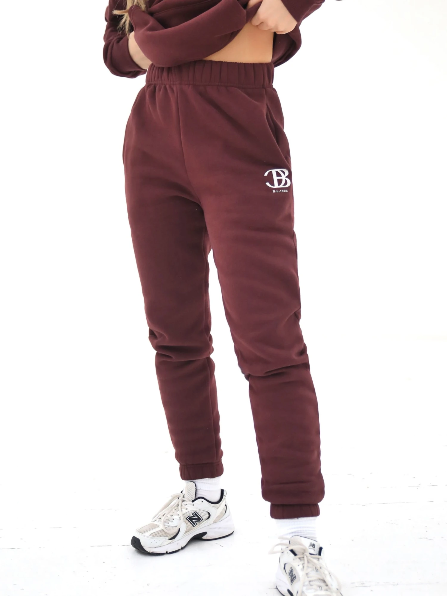 Initial Sweatpants - Dark Burgundy Initial Sweatpants - Dark Burgundy -BLAKELY CLOTHING SHOP 224CW2Burgundy 01D