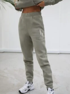 Studio Sweatpants - Olive -BLAKELY CLOTHING SHOP 224LAOlive03D