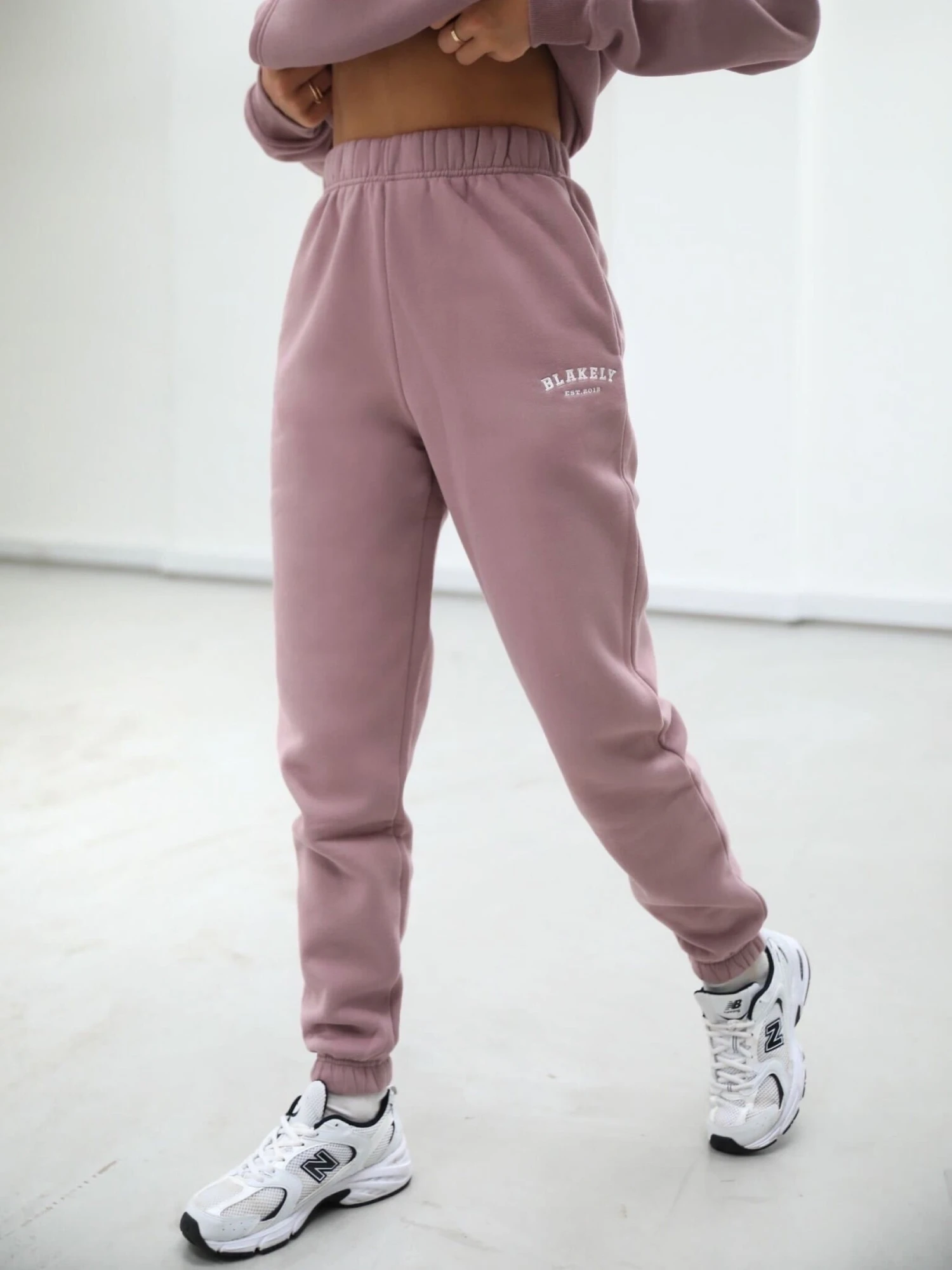 Heritage Sweatpants - Dusty Pink Heritage Sweatpants - Dusty Pink -BLAKELY CLOTHING SHOP 225VWDustyPink 02D