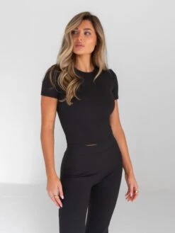 Alessia Cropped T-Shirt - Black 7 Alessia Cropped T-Shirt - Black -BLAKELY CLOTHING SHOP 2573 2Black 01D