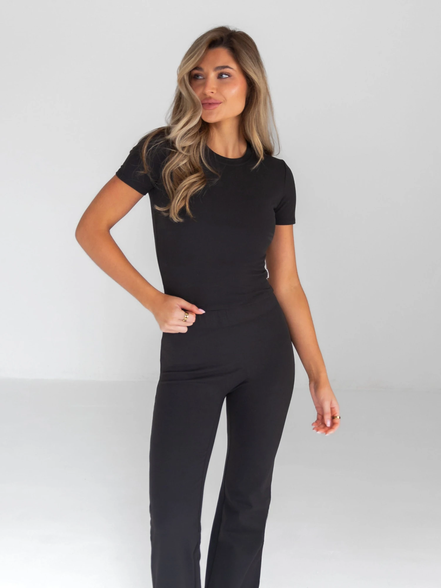Alessia Cropped T-Shirt - Black Alessia Cropped T-Shirt - Black -BLAKELY CLOTHING SHOP 2573 2Black 05D