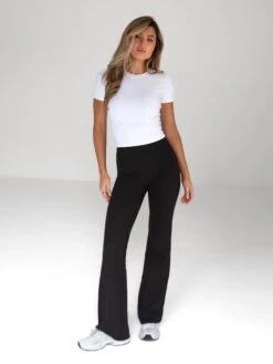 Alessia Cropped T-Shirt - White 5 Alessia Cropped T-Shirt - White -BLAKELY CLOTHING SHOP 2573 2White 07D