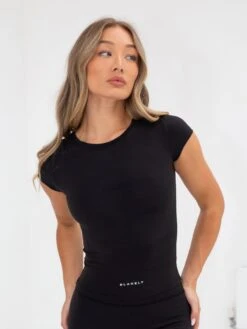 Series Cropped T-Shirt - Black -BLAKELY CLOTHING SHOP 2813Black 03D