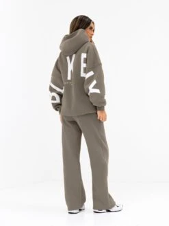 Isabel Wide Leg Sweatpants - Safari Green 4 Isabel Wide Leg Sweatpants - Safari Green -BLAKELY CLOTHING SHOP 3304SAFARIGREEN03D a0e6964d c81a 4d92 9822 83ec6dc26530