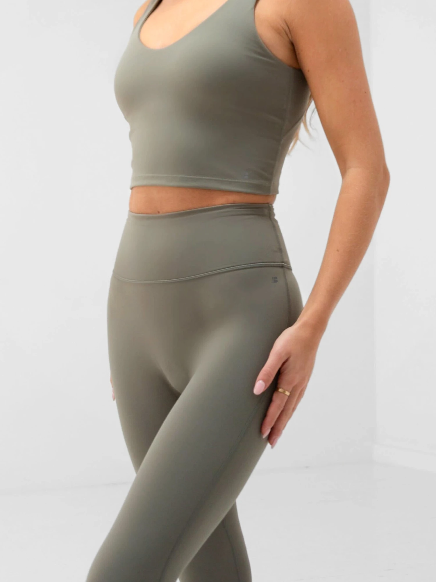Apex Pro Compression Leggings - Safari Green Apex Pro Compression Leggings - Safari Green -BLAKELY CLOTHING SHOP 3380SafariGreen 01D fccd378f a929 4d56 9fcb cc87d5e2f96f
