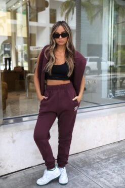 Initial Sweatpants - Dark Burgundy 5 Initial Sweatpants - Dark Burgundy -BLAKELY CLOTHING SHOP photo15 09 2023 213452
